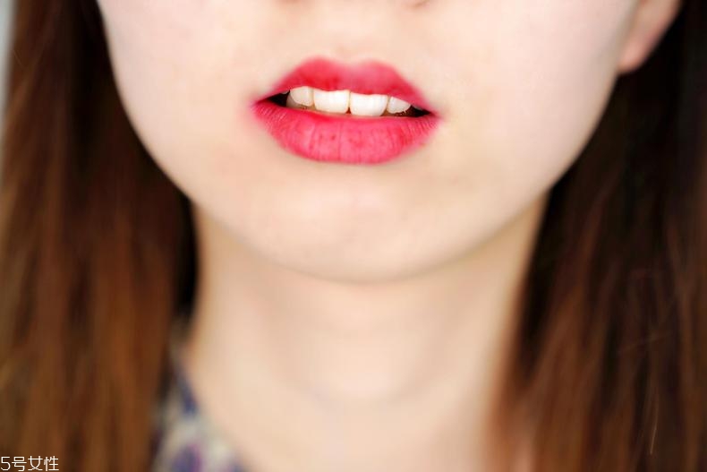 3ce唇釉什么味道？3ce唇釉味道好聞嗎？