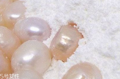 珍珠粉可以洗澡嗎？珍珠粉洗澡能去雞皮嗎？