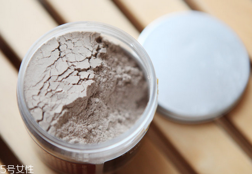 火山泥面膜功效 火山泥面膜對皮膚有什么好處？