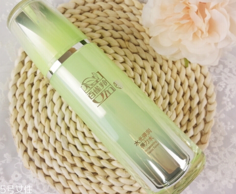 珀萊雅和百雀羚哪個效果好？