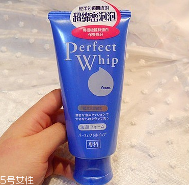 皂基洗面奶可以卸妝嗎？皂基洗面奶有卸妝功效嗎？