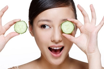黃瓜敷臉后要用護膚品嗎？