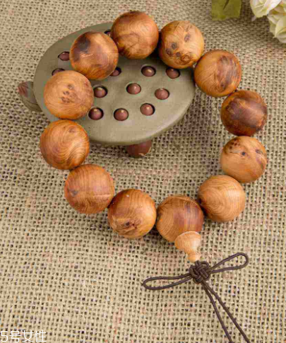 崖柏手串怎么清洗？崖柏手串清洗方法