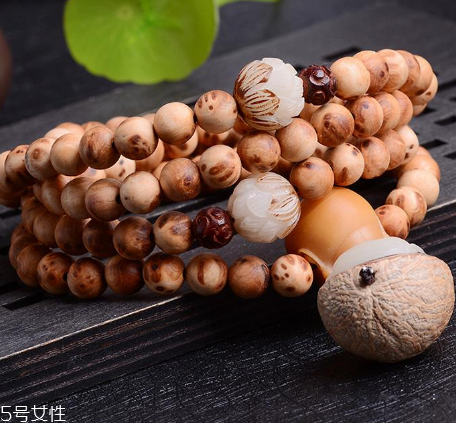 崖柏手串有什么好處？崖柏手串功效介紹