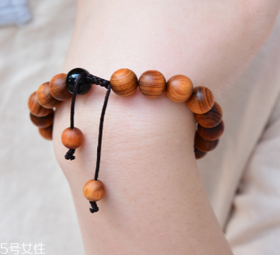 崖柏手串真假識(shí)別方法 崖柏手串真假怎么看？