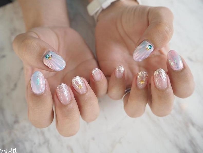 2022夏季最新美甲圖片 ins美甲讓你輕松降溫5度 2022夏季最新美甲圖片 ins美甲讓你輕松降溫5度
