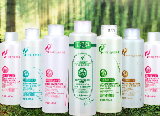 絲瓜水和玫瑰水哪個(gè)好？絲瓜水和玫瑰水可以一起用嗎