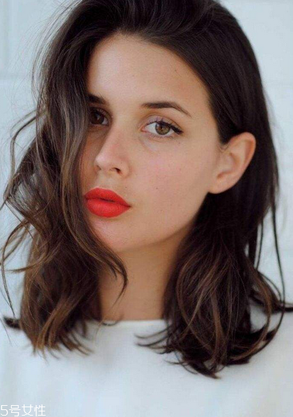 燙發(fā)后脫發(fā)怎么辦？燙發(fā)后脫發(fā)會(huì)恢復(fù)么？