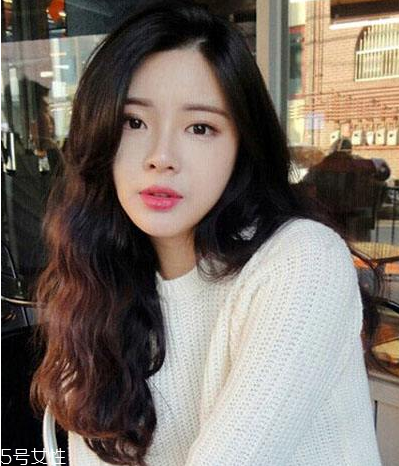 燙發(fā)是先剪還是先燙？燙發(fā)的步驟