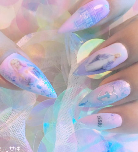 個(gè)性美甲圖片2018 讓人過目難忘的瀟灑酷帥美甲