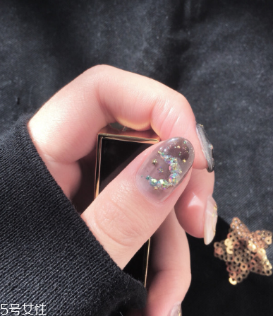 個(gè)性美甲圖片2018 讓人過目難忘的瀟灑酷帥美甲