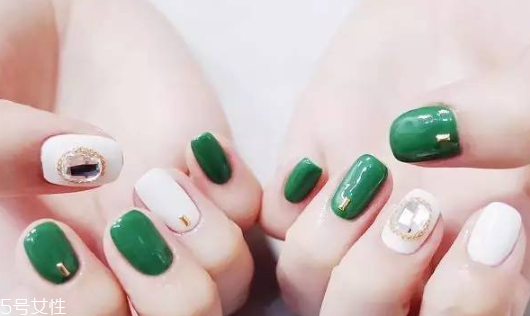 個(gè)性美甲圖片2018 讓人過目難忘的瀟灑酷帥美甲