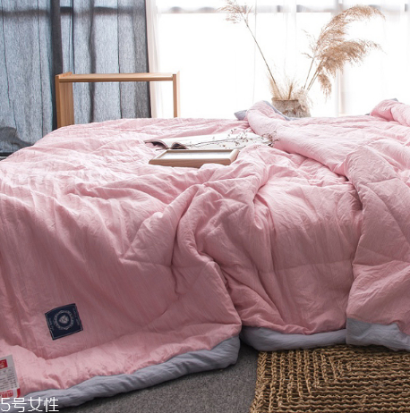 空調(diào)被可以曬太陽嗎？多曬被子好處多