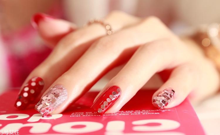 個(gè)性美甲圖片2018 讓人過目難忘的瀟灑酷帥美甲