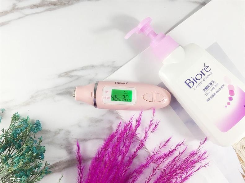 碧柔卸妝乳卸得干凈嗎？碧柔卸妝乳卸妝能力測試