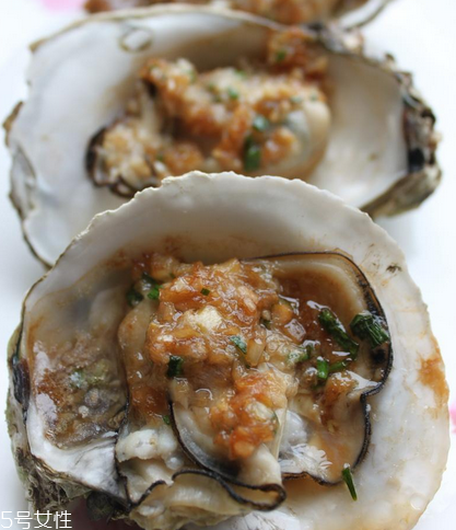 生蠔沒熟吃了會怎么樣？沒熟的生蠔吃了有什么后果