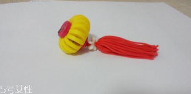 流蘇掛件怎么做？自制流蘇掛件讓家多點(diǎn)文藝風(fēng)