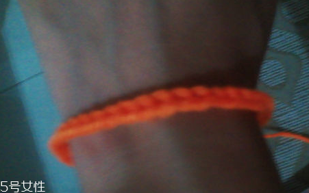 手工手環(huán)怎么做？棉繩手環(huán)的簡單做法