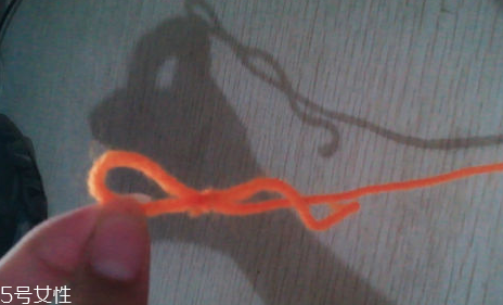 手工手環(huán)怎么做？棉繩手環(huán)的簡單做法