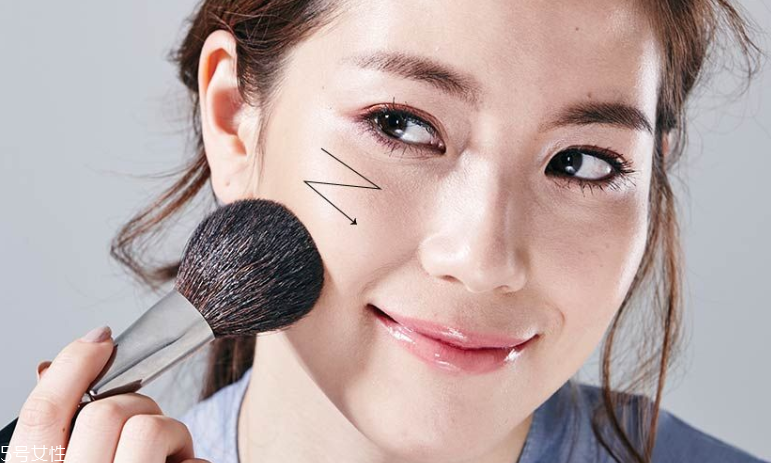 赤茶色適合什么膚色？赤茶色適合黃皮嗎？