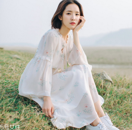 瘦人穿什么連衣裙好看？這三款讓你美上天