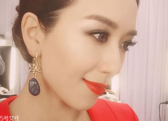 下眼影顯臟怎么辦？下眼影怎么畫(huà)不突兀？