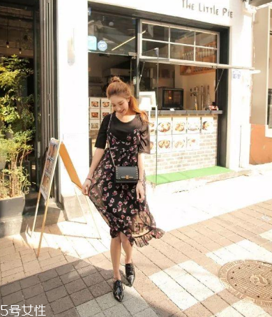 什么樣的碎花裙好看？三招選到最適合的