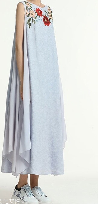 棉麻長裙子怎么搭配？文藝妹紙都這樣穿