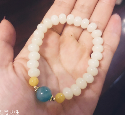 菩提根手串怎么盤玩？這樣盤包漿才好看