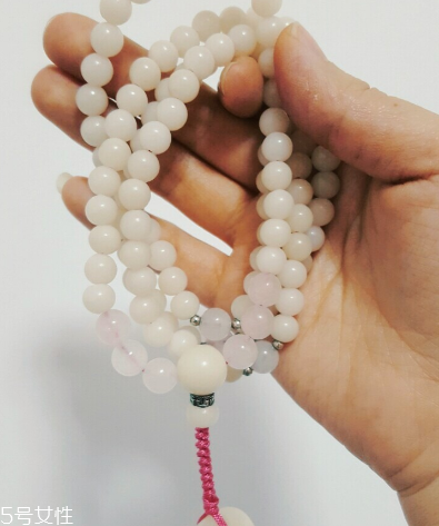 菩提根手串怎么盤玩？這樣盤包漿才好看