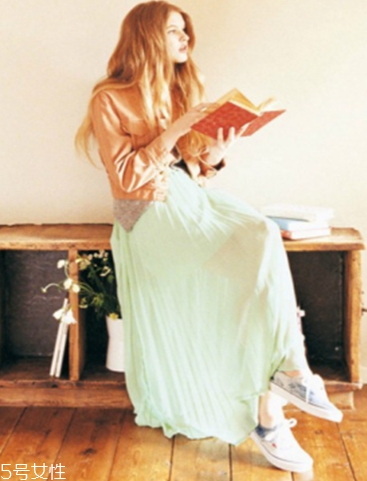 棉麻長裙配什么鞋子？除了小白鞋還有這些