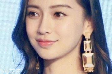 染發(fā)長出黑發(fā)怎么辦？補(bǔ)色來幫你