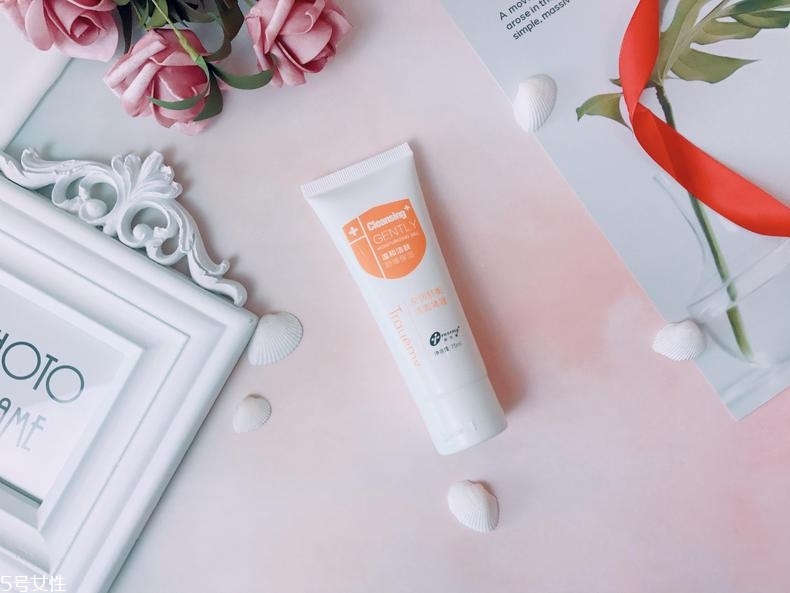 創(chuàng)爾美潔面啫喱好用嗎？看看低泡洗面奶的清潔力