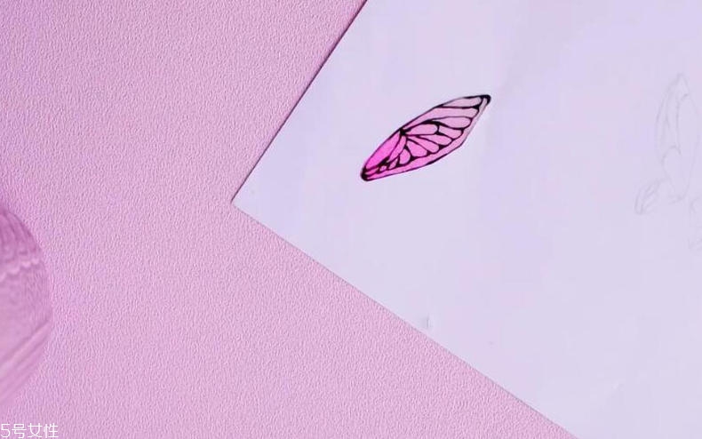 蝴蝶型耳墜怎么做？森林系耳墜的自制教程