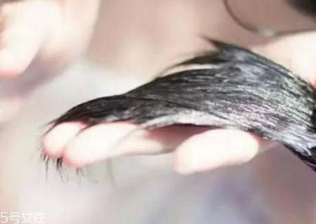 護(hù)發(fā)素能洗真絲衣服嗎？這樣做是不對的