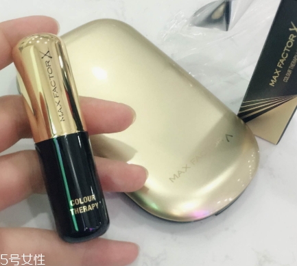 蜜絲佛陀和瑪麗黛佳哪個(gè)好 國(guó)產(chǎn)戰(zhàn)斗機(jī)對(duì)比美國(guó)品牌