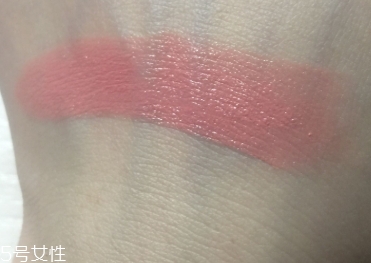 蜜絲佛陀和瑪麗黛佳哪個(gè)好 國(guó)產(chǎn)戰(zhàn)斗機(jī)對(duì)比美國(guó)品牌