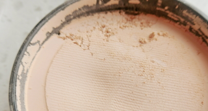 蜜絲佛陀散粉好用嗎 讓肌膚輕裝上陣 蜜絲佛陀散粉好用嗎 讓肌膚輕裝上陣