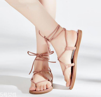 茶歇裙搭什么鞋更美 這3雙pick一下 茶歇裙搭什么鞋更美 這3雙pick一下