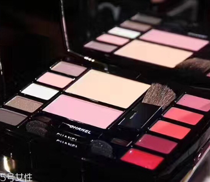 彩妝盤哪個(gè)牌子好 出門旅行必備
