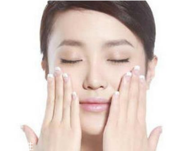 橡皮筋綁耳朵每天用嗎 橡皮筋綁耳朵瘦臉法操作方法 橡皮筋綁耳朵每天用嗎 橡皮筋綁耳朵瘦臉法操作方法