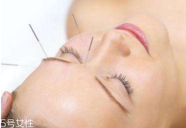 橡皮筋綁耳朵每天用嗎 橡皮筋綁耳朵瘦臉法操作方法 橡皮筋綁耳朵每天用嗎 橡皮筋綁耳朵瘦臉法操作方法