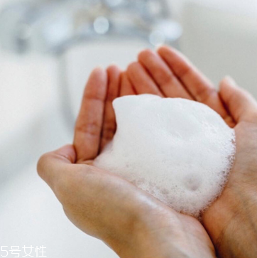 amino mason洗發(fā)水適合什么發(fā)質(zhì) 何炅同款洗發(fā)水 amino mason洗發(fā)水適合什么發(fā)質(zhì) 何炅同款洗發(fā)水