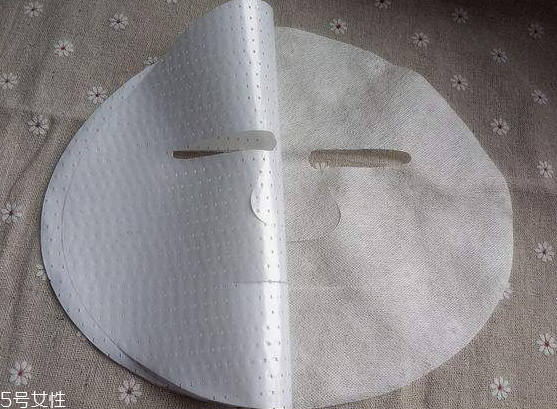 面膜珠光膜有什么用 這樣用更補水 面膜珠光膜有什么用 這樣用更補水