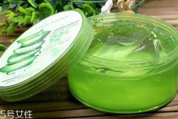 蘆薈膠可以去狐臭嗎 這樣用蘆薈膠來遮掩狐臭 蘆薈膠可以去狐臭嗎 這樣用蘆薈膠來遮掩狐臭