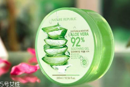 蘆薈膠可以去狐臭嗎 這樣用蘆薈膠來遮掩狐臭 蘆薈膠可以去狐臭嗎 這樣用蘆薈膠來遮掩狐臭