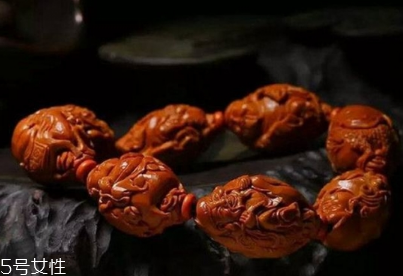 橄欖核手串怕水嗎 這些情況要當(dāng)心 橄欖核手串怕水嗎 這些情況要當(dāng)心