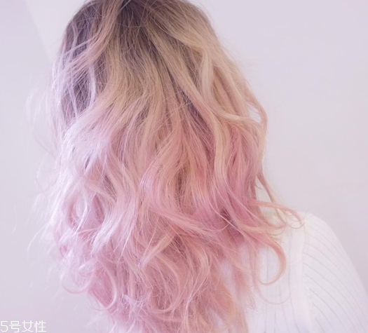 櫻珊瑚發(fā)色容易掉色嗎 第4天開始褪色 櫻珊瑚發(fā)色容易掉色嗎 第4天開始褪色