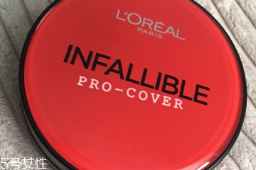 歐萊雅紅胖子氣墊和雅詩蘭黛dw粉底液哪個(gè)好