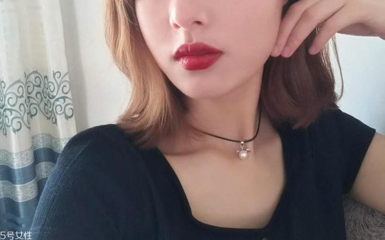 阿瑪尼紅管405什么質(zhì)地 不會流動的番茄醬